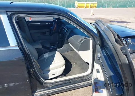 2005 Chrysler 300 из США, поврежденный, VIN 23CJA53G75H632198